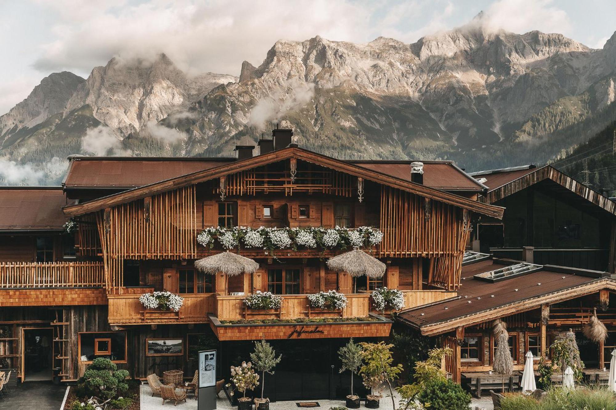 Jufenalm Boho Hotel & Restaurant Maria Alm am Steinernen Meer Esterno foto